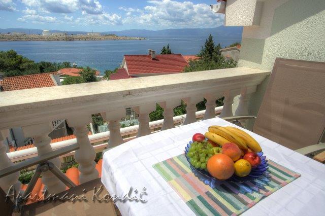 Apartman Kondic Омишаль Экстерьер фото