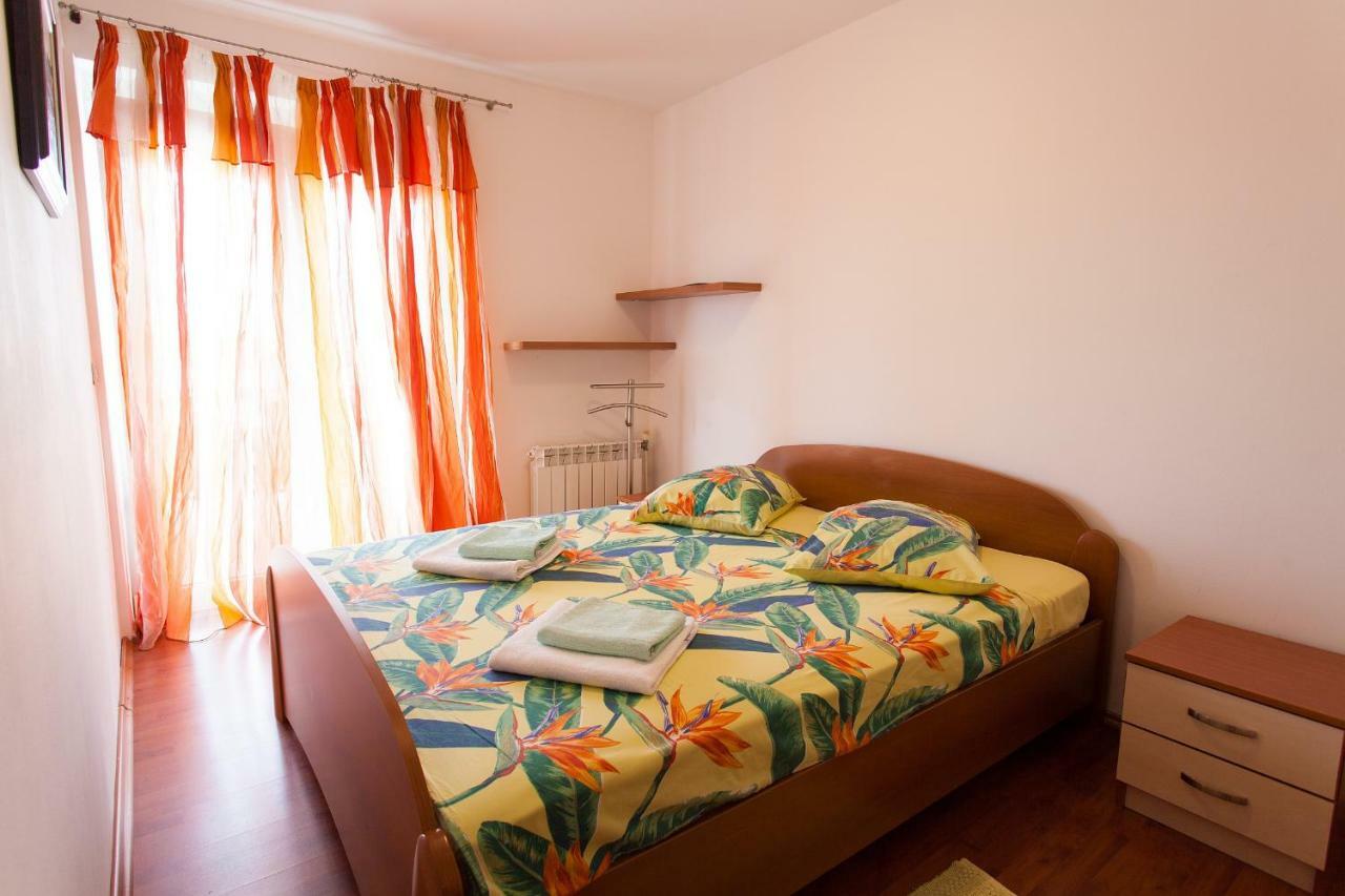 Apartman Kondic Омишаль Экстерьер фото